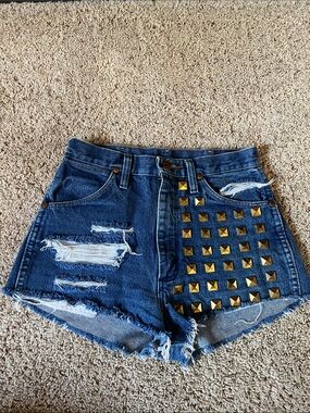 Wrangler High-Waist Distressed Denim Shorts with Gold Studs size 25/26